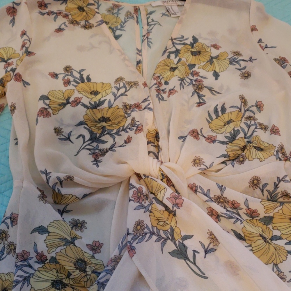 Shirt - Picture 3 of 4